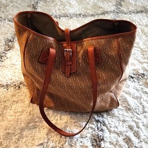 Dooney & Bourke Bag